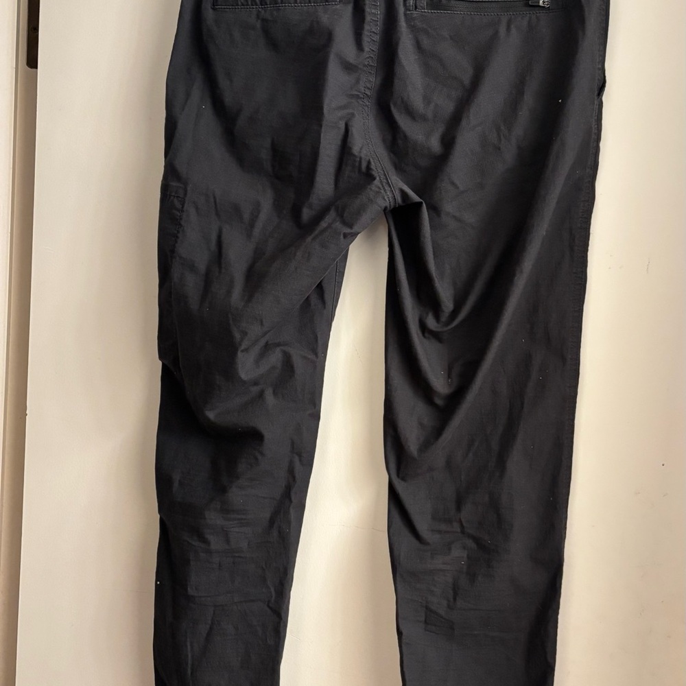 Vuori Women's Ripstop pants - Picture 3 of 5